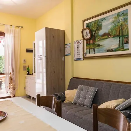 Cozy 2 Bed With Garden In Appartement *